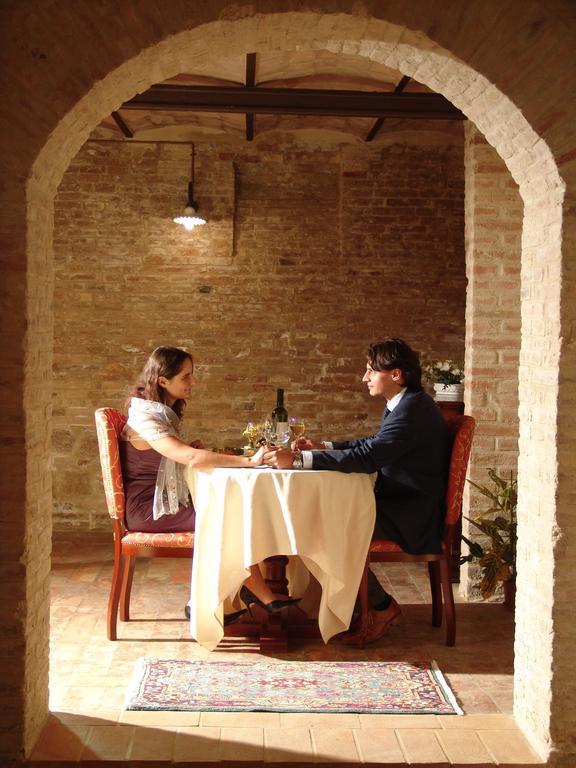 Castello Montegiove Hotel Fano