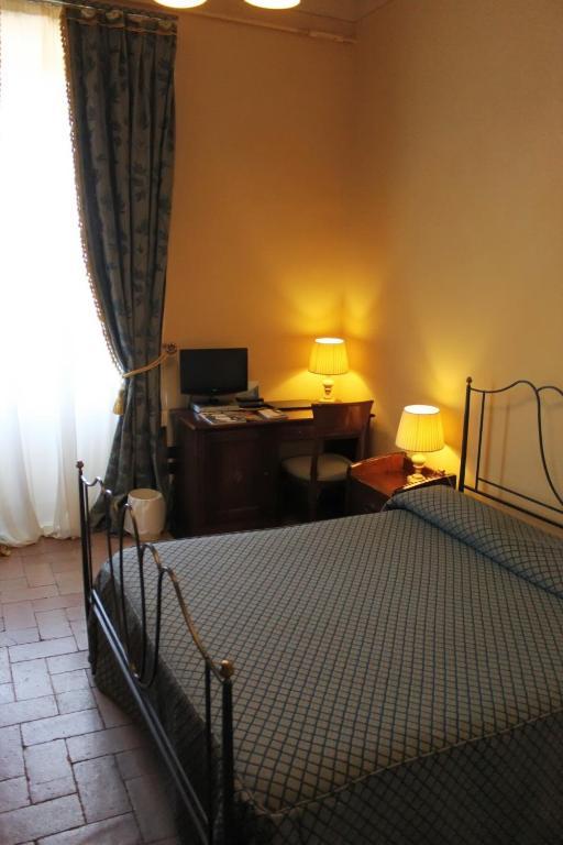 Hotel Castello Montegiove Fano