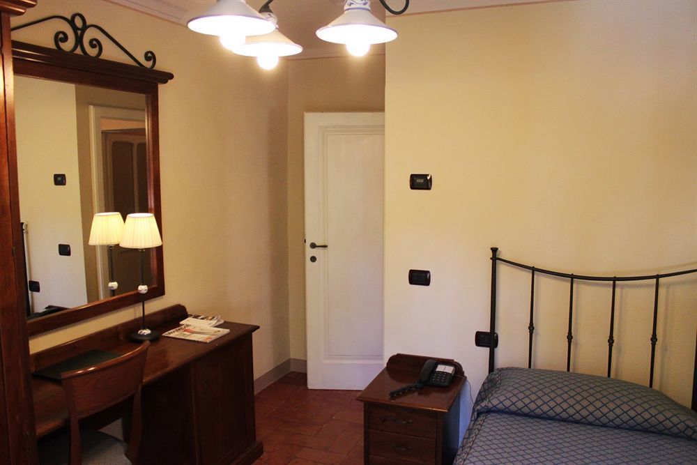 Castello Montegiove Hotel 4*