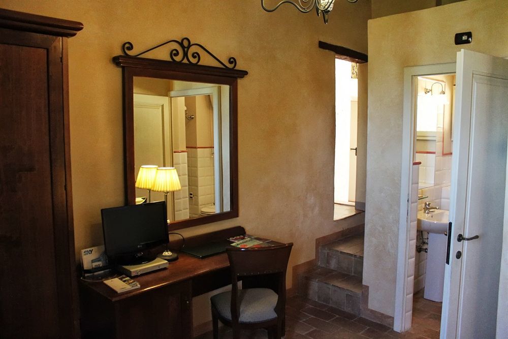 Castello Montegiove Hotel